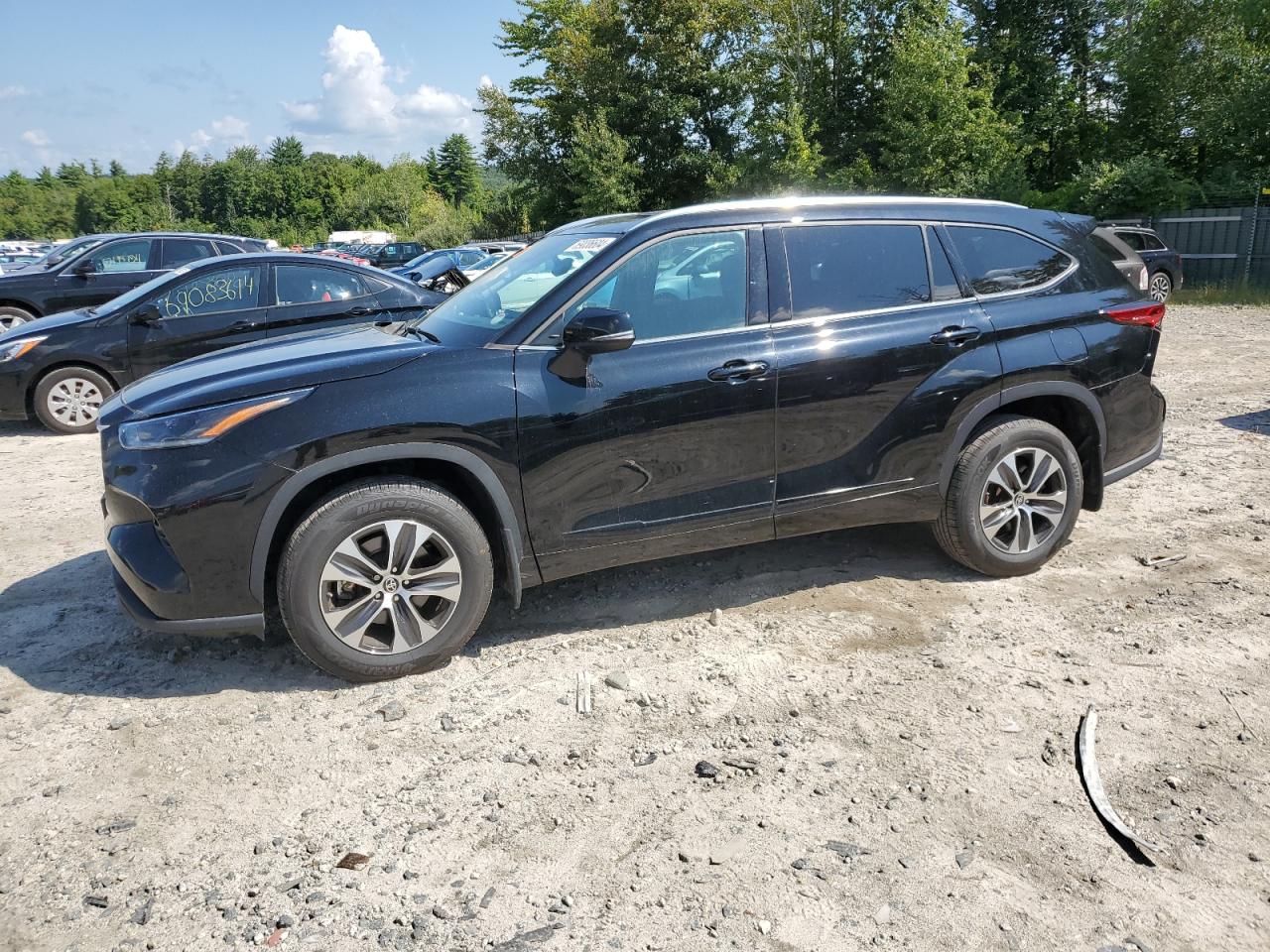 2021 Toyota Highlander VIN 5TDHZRBH5MS123330