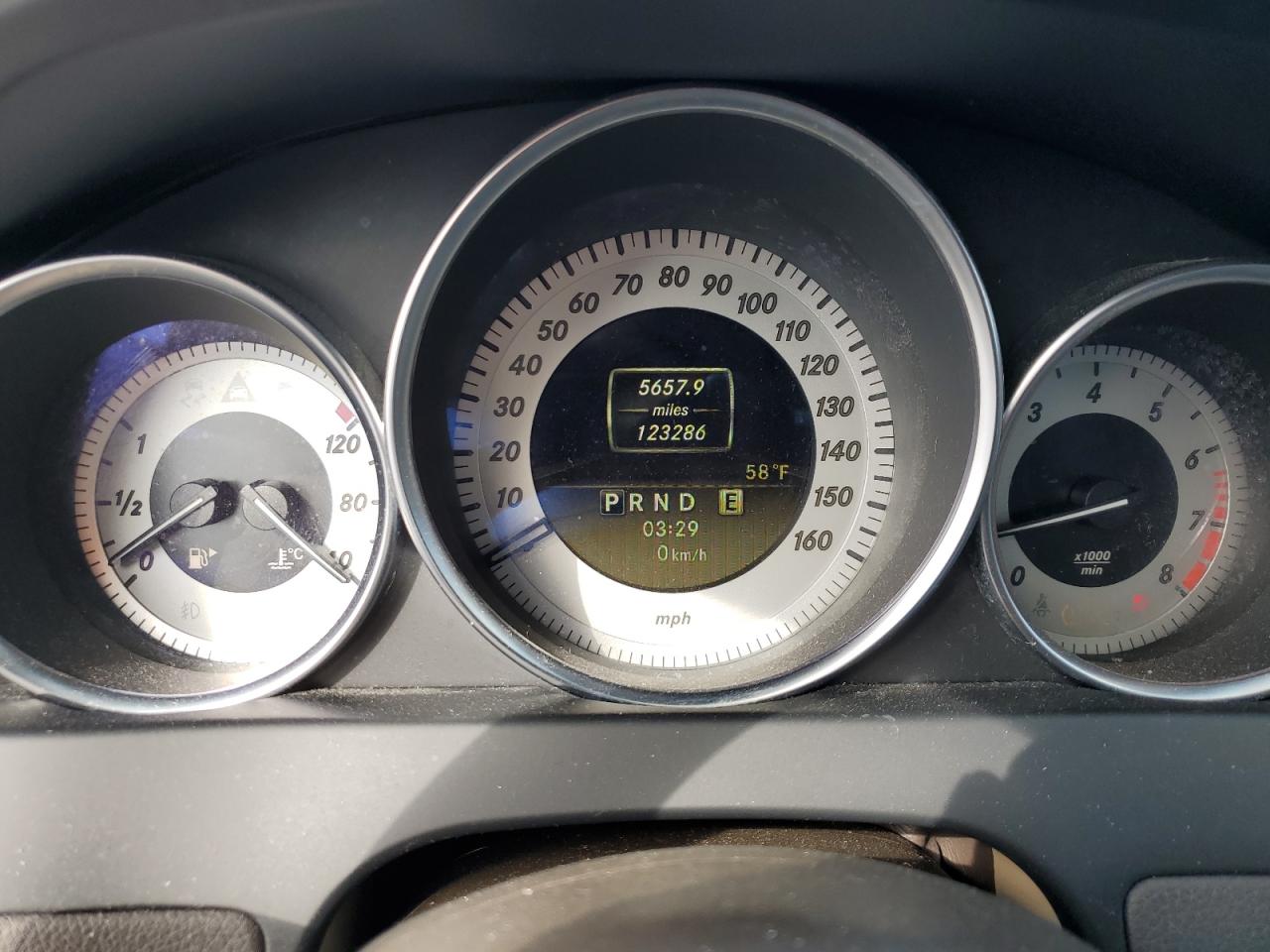 2012 Mercedes-Benz C-klasse VIN WDDGF4HB9CR210502 Copart auction photo, water/flood / front end damage thumbnail 9