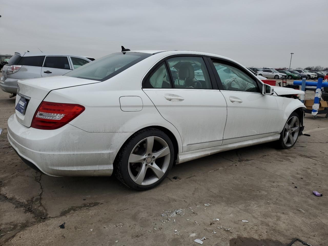 2014 Mercedes-Benz C-klasse VIN WDDGF4HB7EA966010 Copart auction photo, front end damage thumbnail 3