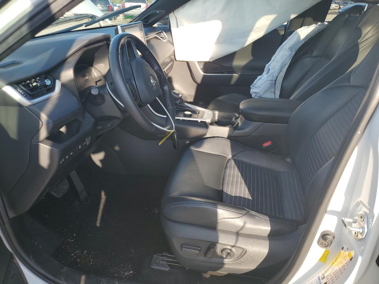 2020 Toyota RAV 4 VIN 2T3EWRFV9LW064419 Copart auction photo, side damage thumbnail 7