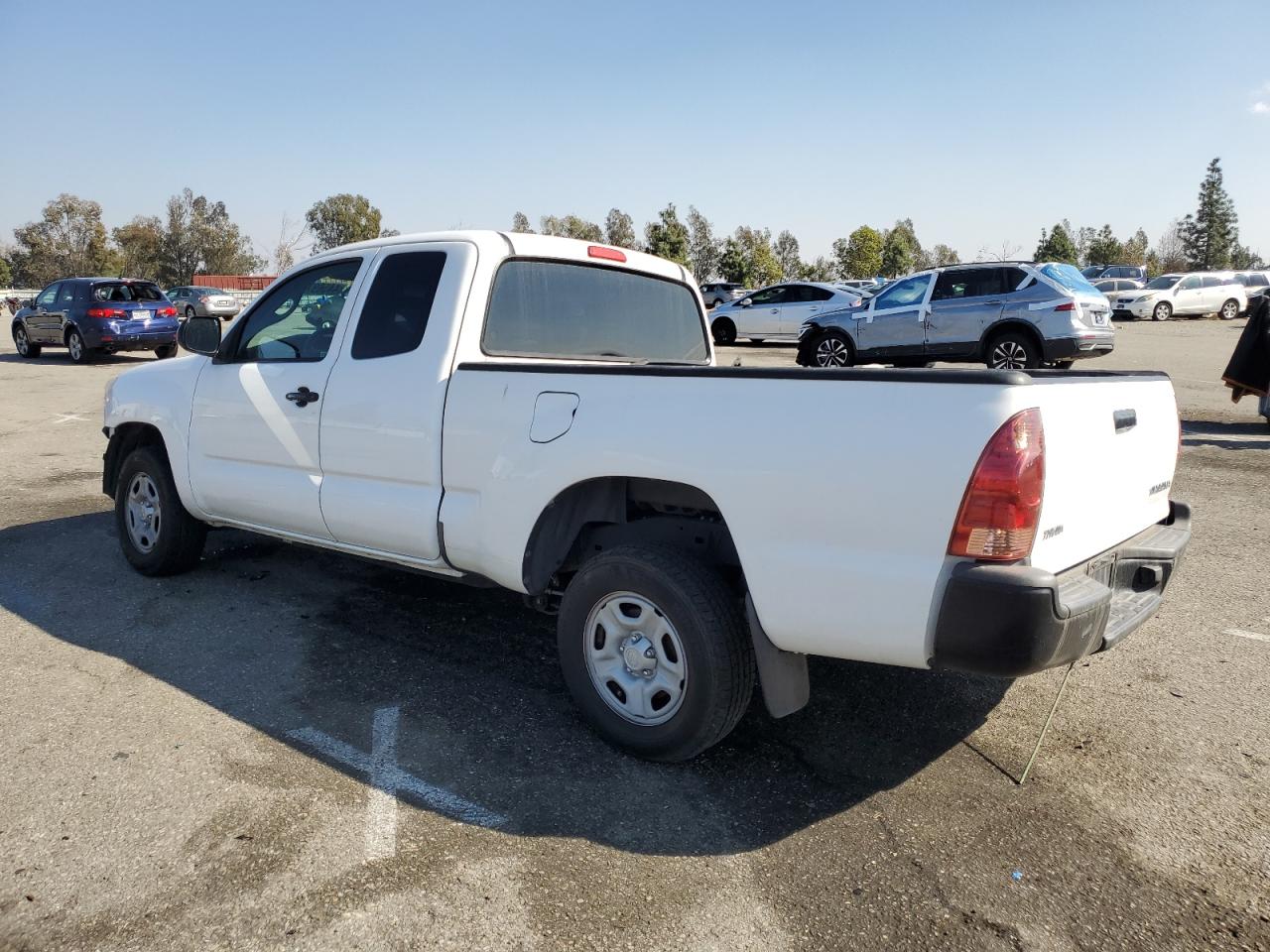 2015 Toyota Tacoma VIN 5TFTX4CN7FX067931 Copart auction photo, front end / side damage thumbnail 2