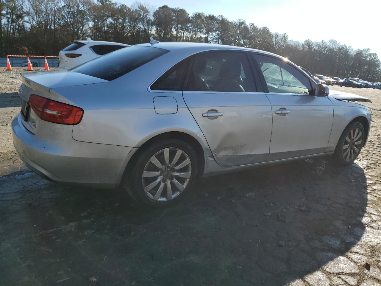 2013 Audi A4 VIN WAUBFAFLXDN038615 Copart auction photo, front end / side damage thumbnail 3