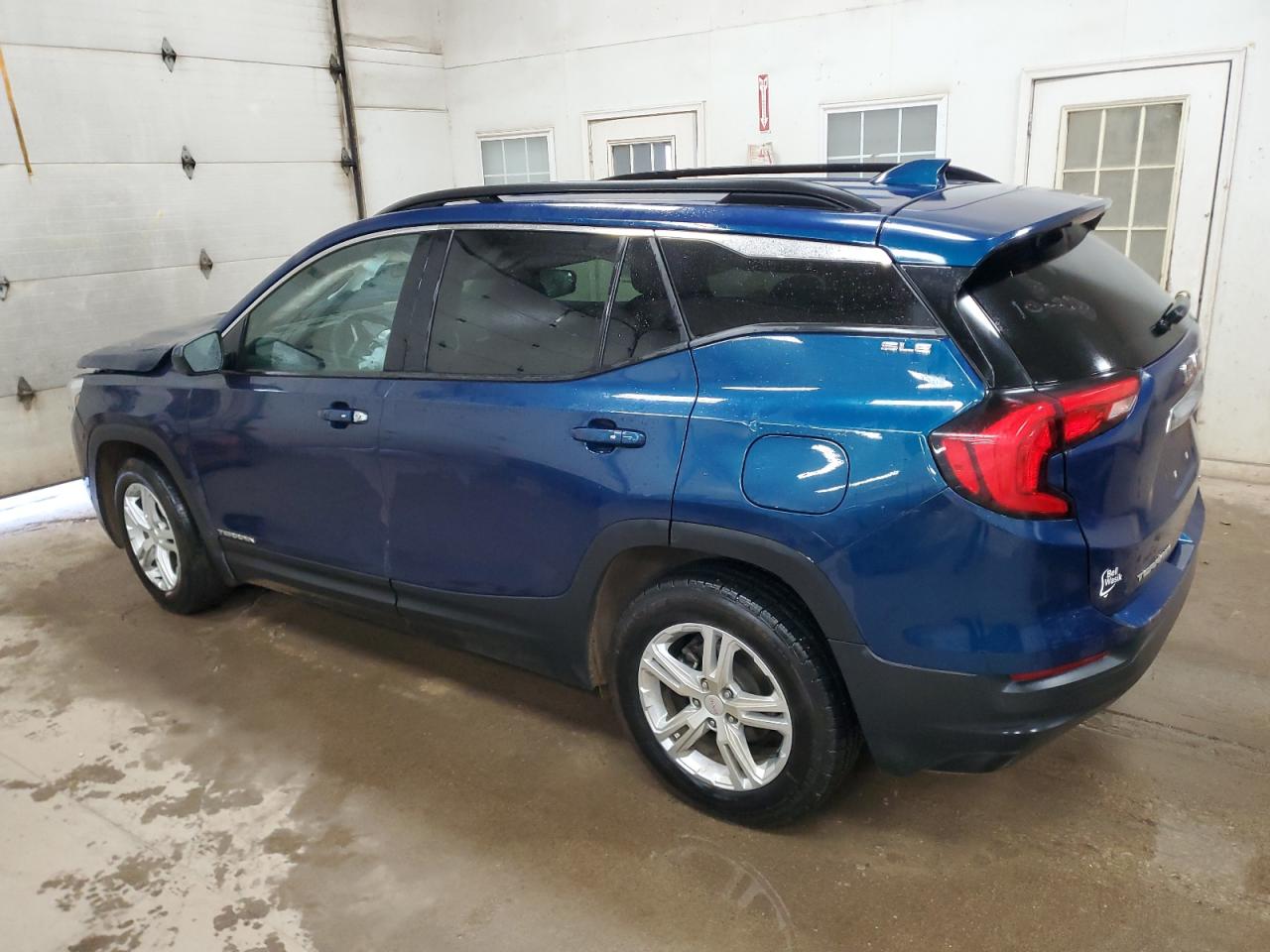2020 GMC Terrain VIN 3GKALTEV5LL229531 Copart auction photo, front end / minor dent/scratches damage thumbnail 2