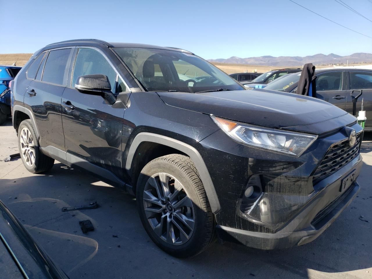2019 Toyota RAV 4 VIN 2T3A1RFV3KW064041 Copart auction photo, hail / minor dent/scratches damage thumbnail 4