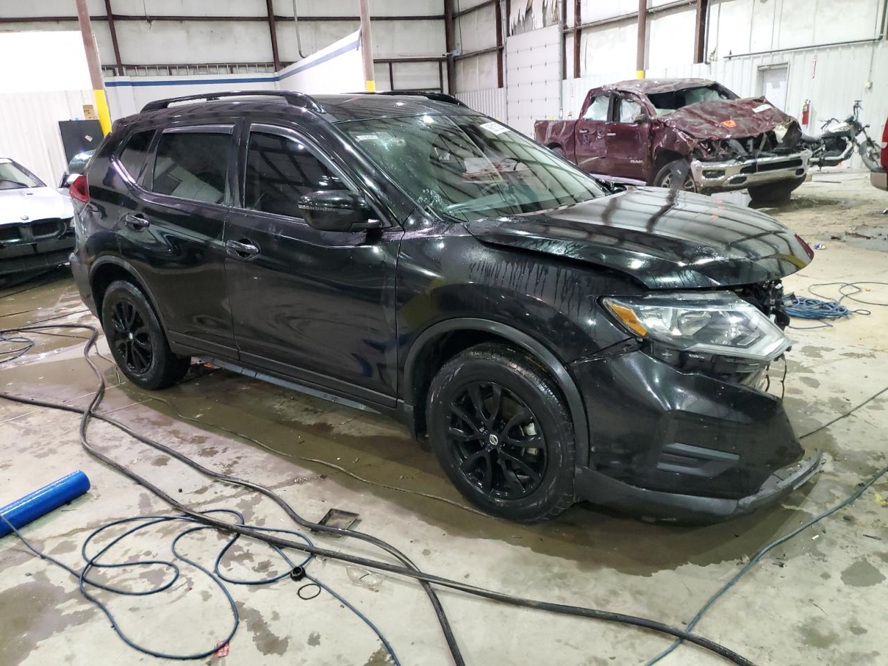2019 Nissan Rogue VIN KNMAT2MT3KP560682 Copart auction photo, front end damage thumbnail 4