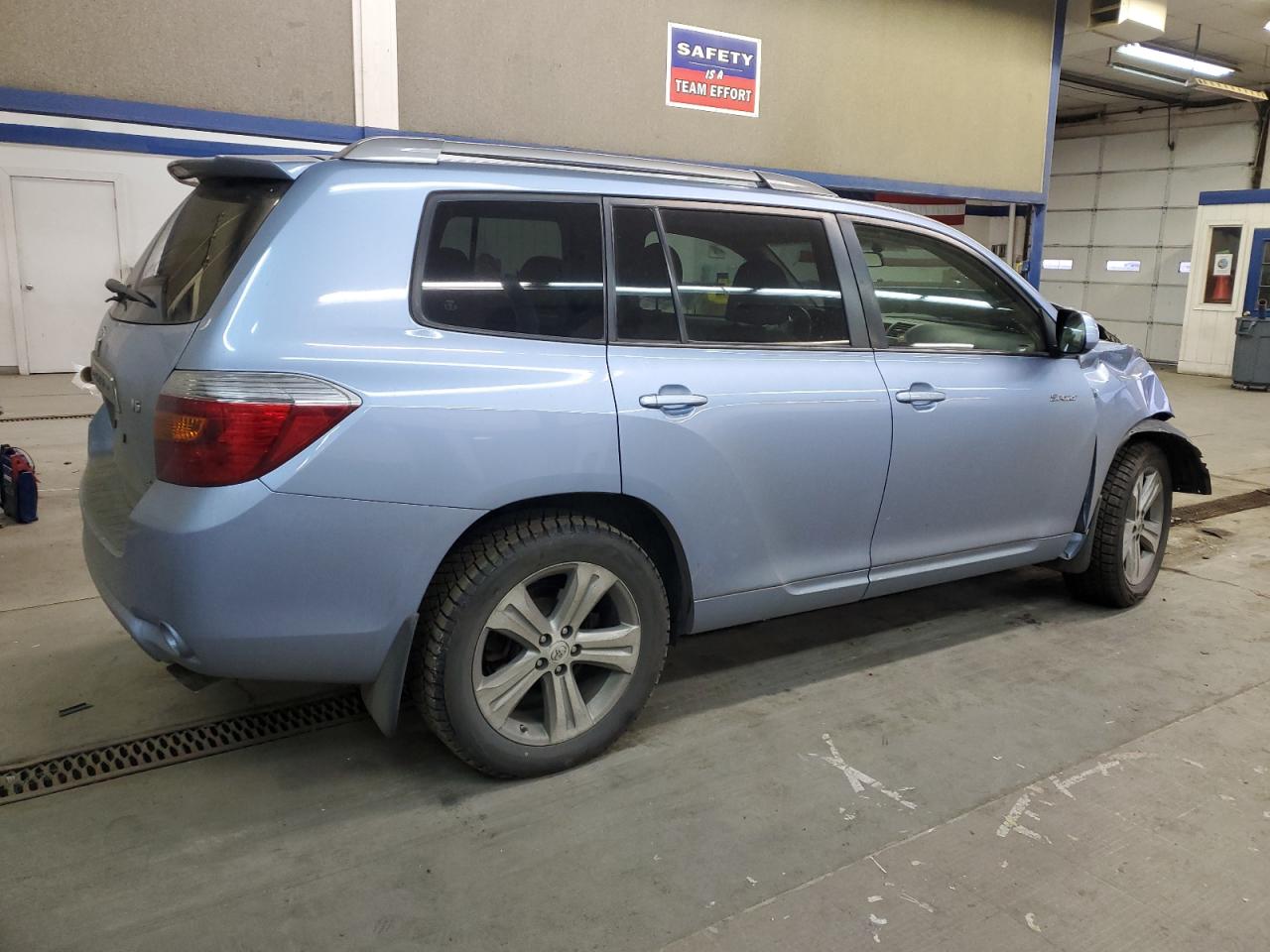 2008 Toyota Highlander VIN JTEES43A882089372 Copart auction photo, front end / side damage thumbnail 3