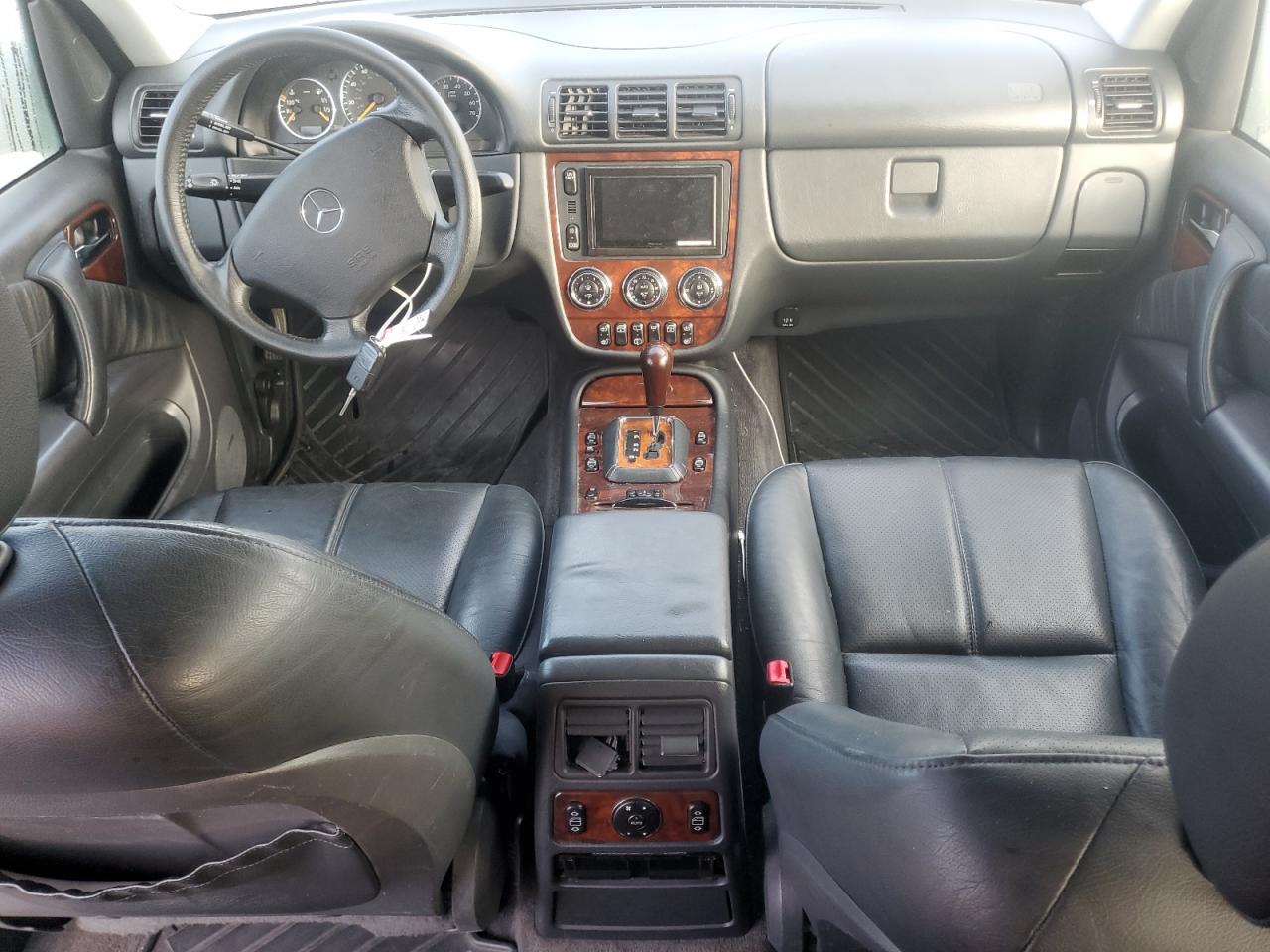 2005 Mercedes-Benz M-klasse VIN 4JGAB75E55A542350 Copart auction photo, front end / minor dent/scratches damage thumbnail 8