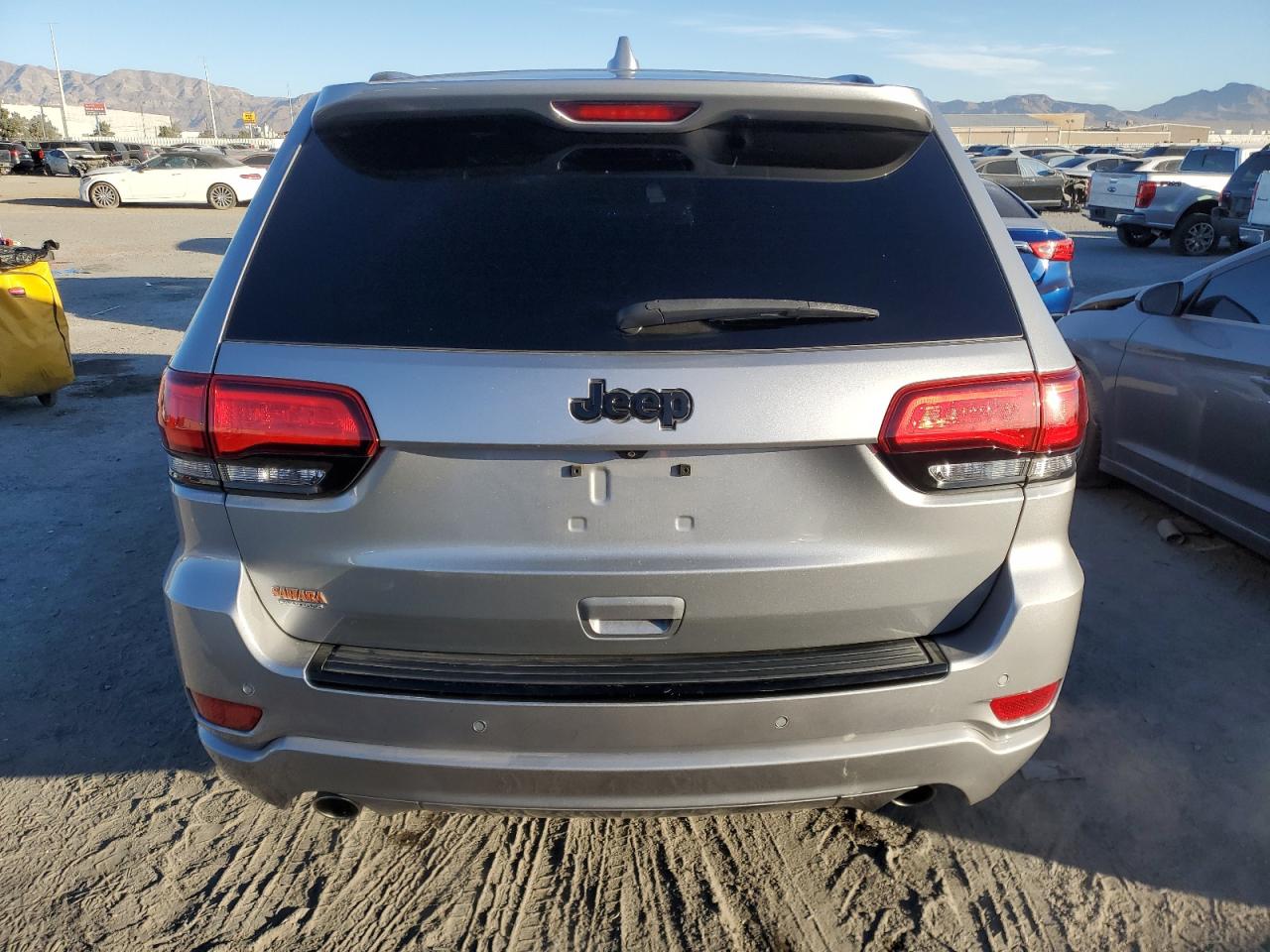 2015 Jeep Grand Cherokee VIN 1C4RJEAG1FC218260 Copart auction photo, front end damage thumbnail 6