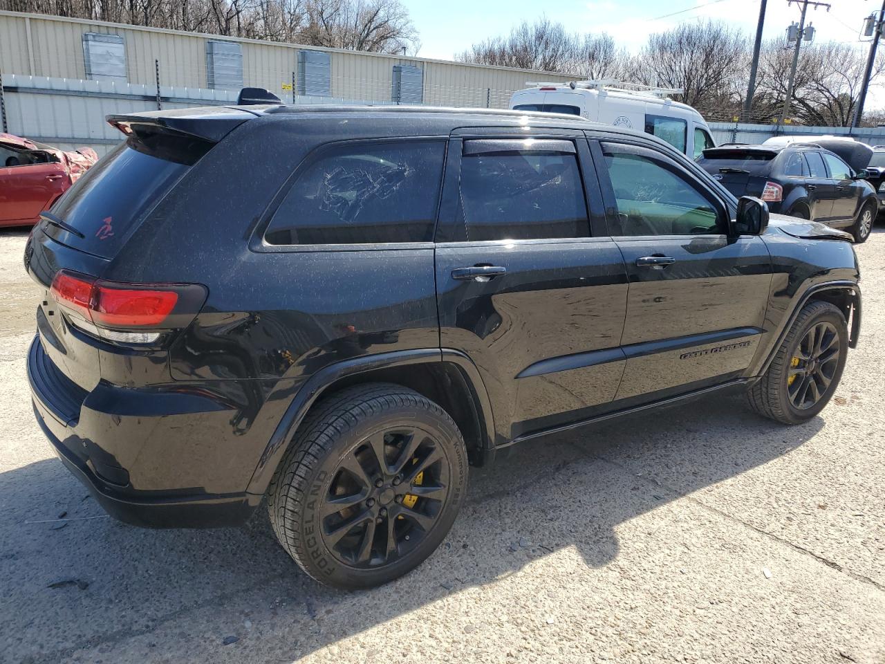 2018 Jeep Grand Cherokee VIN 1C4RJFAG7JC437187 Copart auction photo, front end / minor dent/scratches damage thumbnail 3