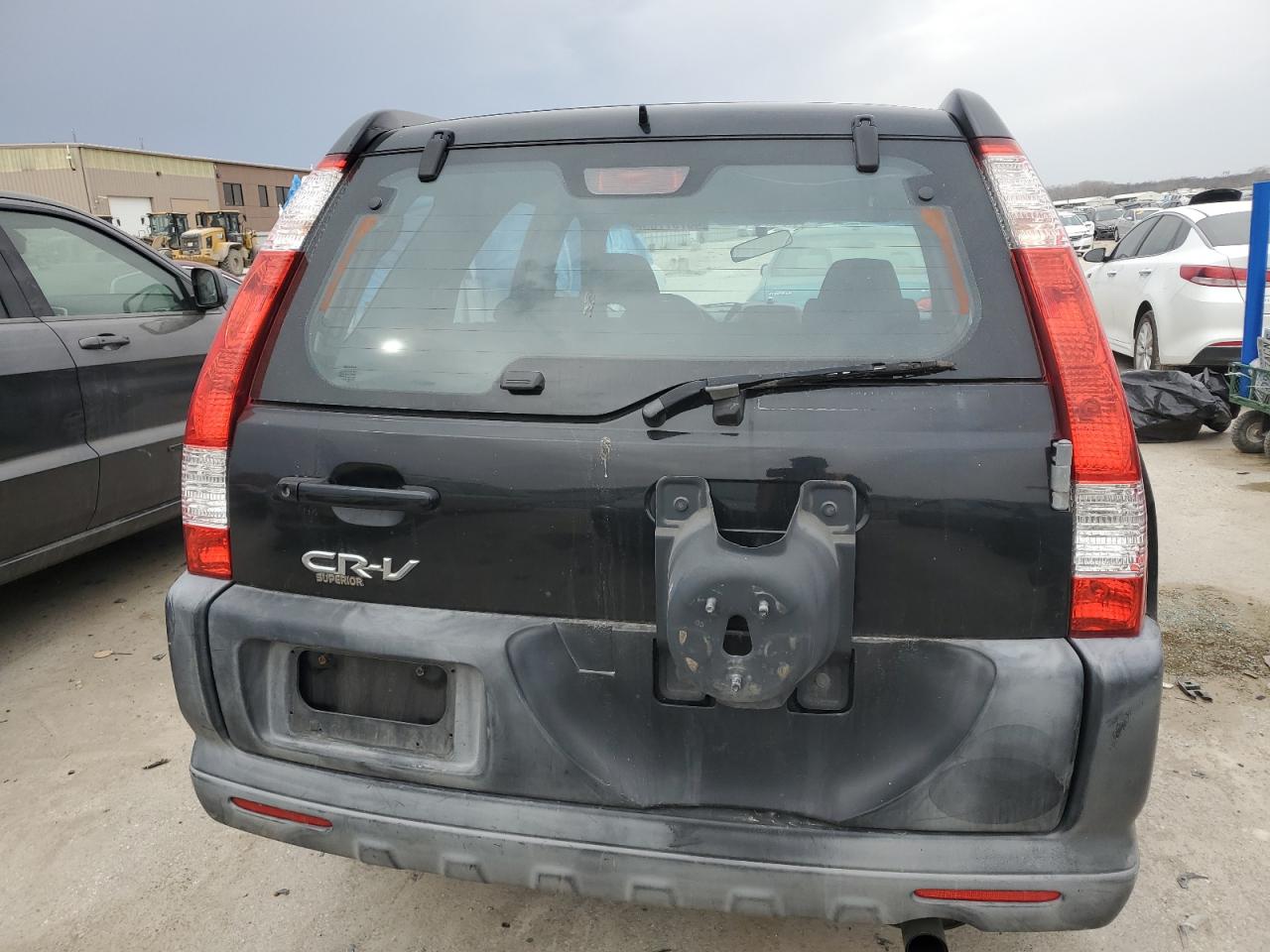 2005 Honda CR-V VIN SHSRD68575U300649 Copart auction photo, front end damage thumbnail 6