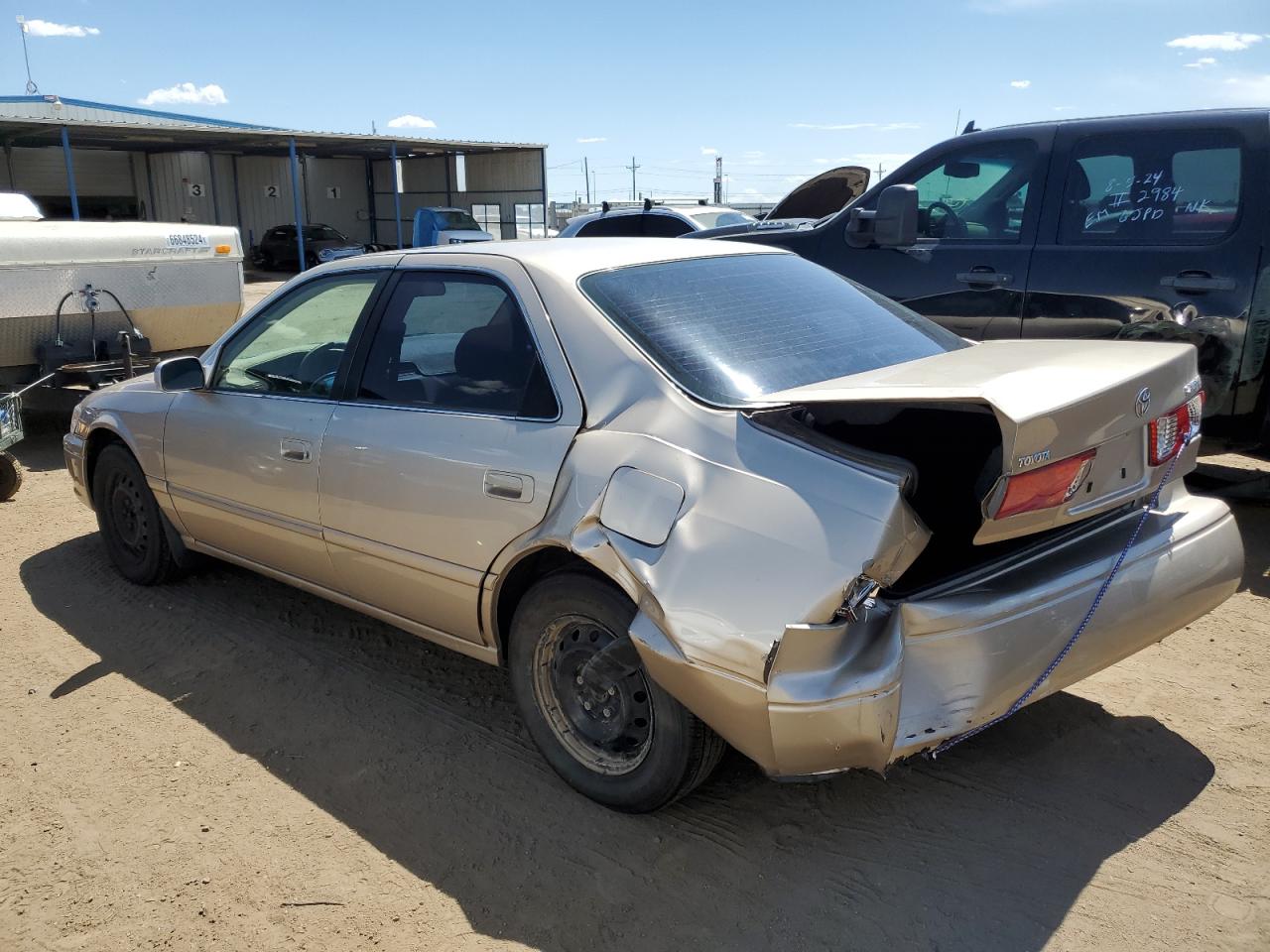2000 Toyota Camry VIN JT2BG22K0Y0441209 Copart auction photo, rear end damage thumbnail 2