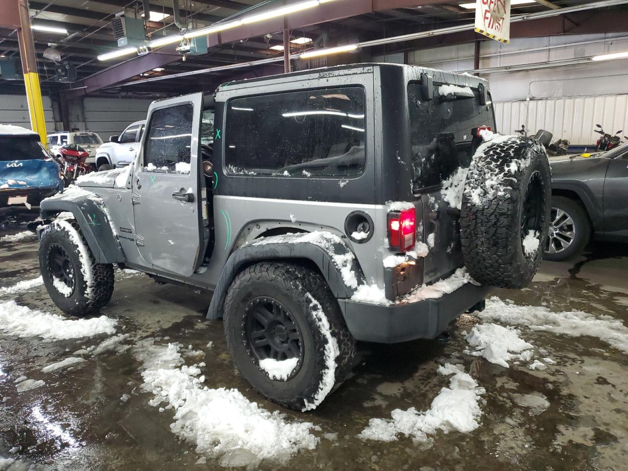 2018 Jeep Wrangler VIN 1C4GJWAG5JL924069 Copart auction photo, top/roof damage thumbnail 2