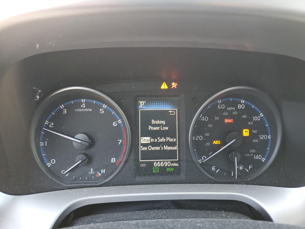 2018 Toyota RAV 4 VIN JTMRFREV1JD233801 Copart auction photo, minor dent/scratches damage thumbnail 9