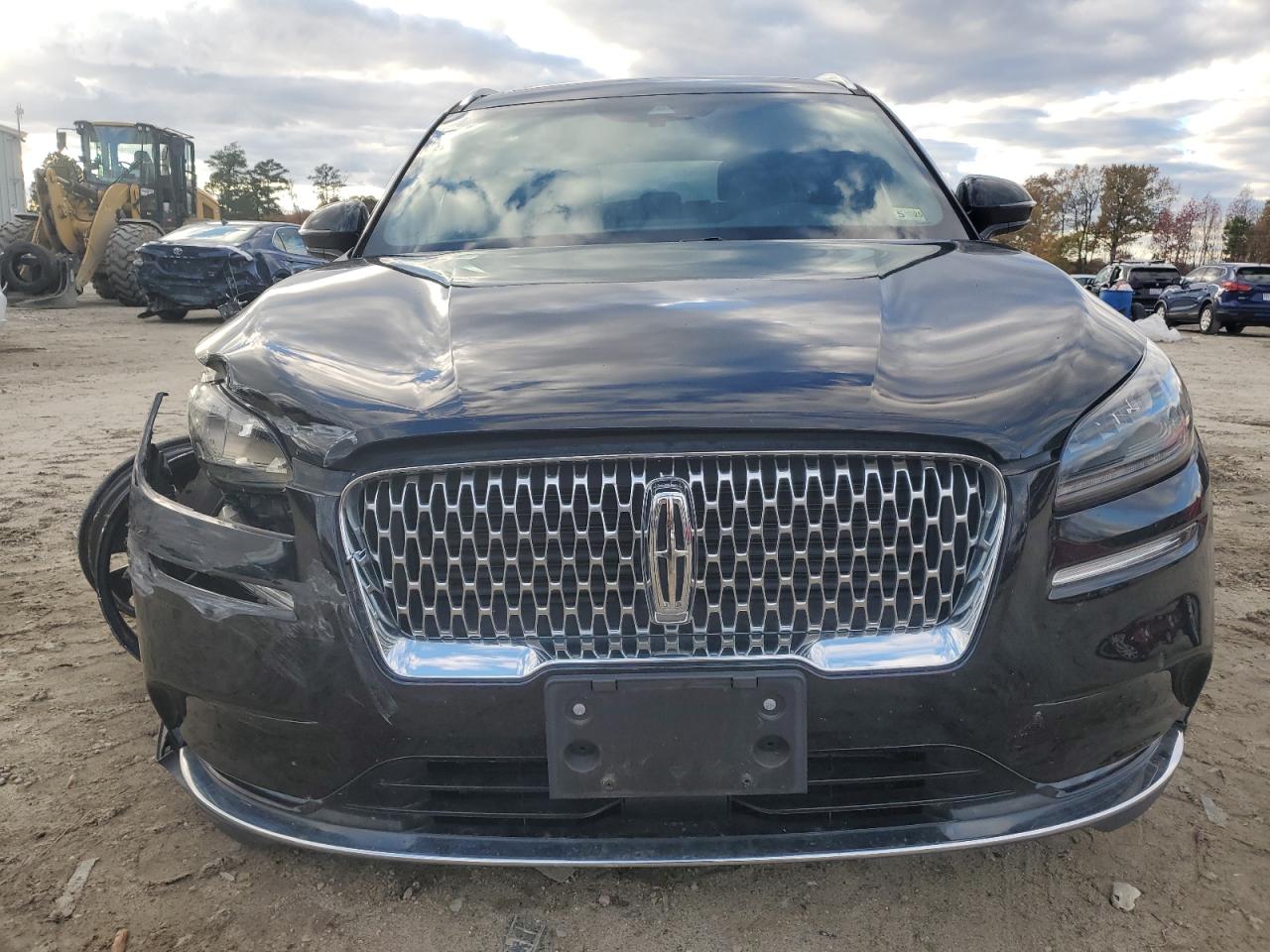 2020 Lincoln Corsair VIN 5LMCJ2C9XLUL13725 Copart auction photo, front end damage thumbnail 5