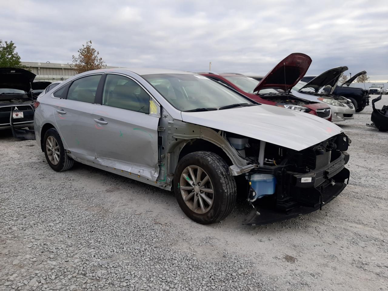 2019 Hyundai Sonata VIN 5NPE24AF9KH800280 Copart auction photo, front end / side damage thumbnail 4