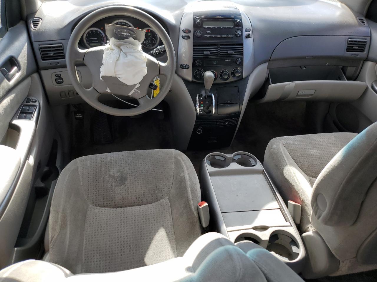 2007 Toyota Sienna VIN 5TDZK23C47S026305 Copart auction photo, front end / rear end damage thumbnail 8