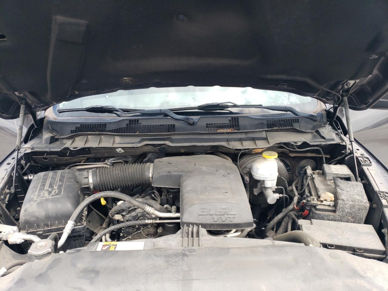 2019 RAM 1500 VIN 1C6RR7GGXKS629918 Copart auction photo, water/flood damage thumbnail 11