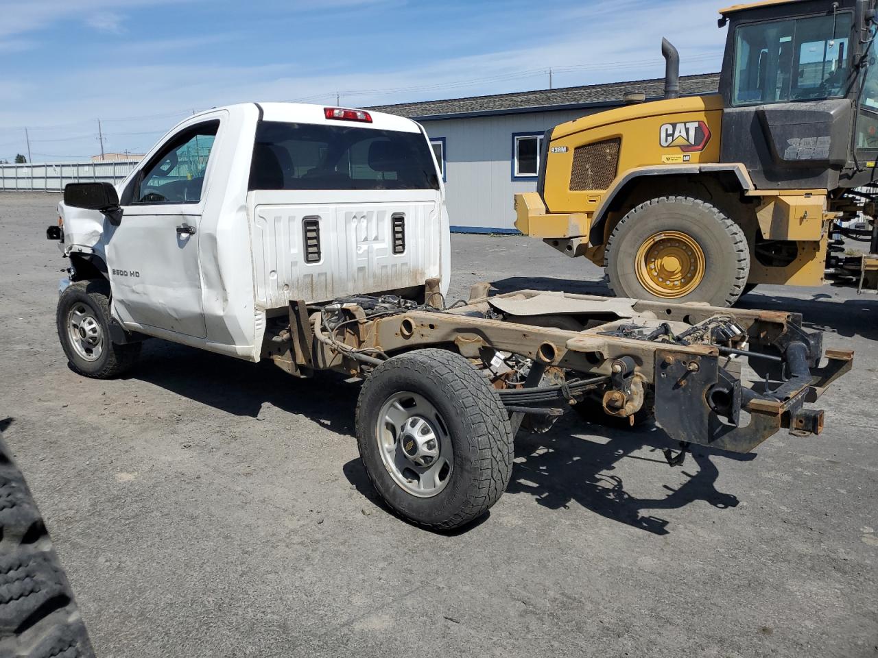 2020 Chevrolet Silverado VIN 1GC3YLE71LF208810 Copart auction photo, front end / side damage thumbnail 2