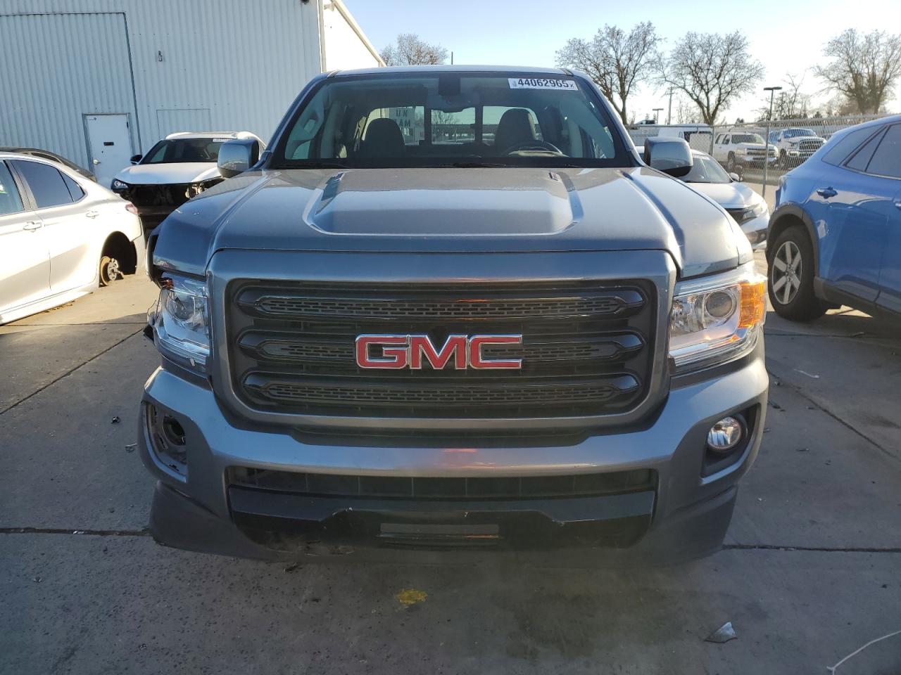2020 GMC Canyon VIN 1GTP6FE14L1176176 Copart auction photo, front end / undercarriage damage thumbnail 5