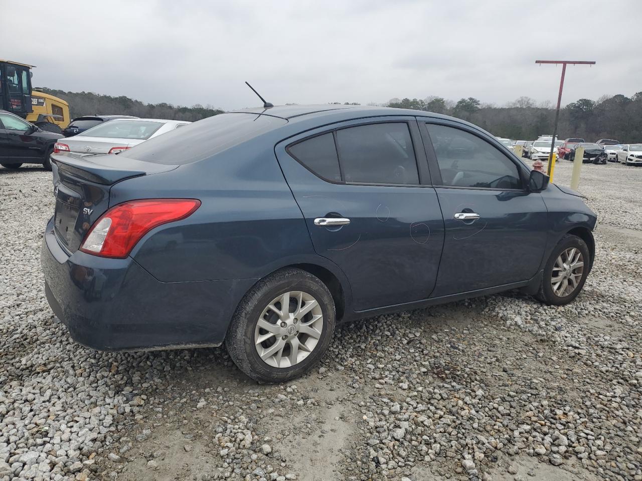 2016 Nissan Versa VIN 3N1CN7AP7GL915303 Copart auction photo, front end damage thumbnail 3