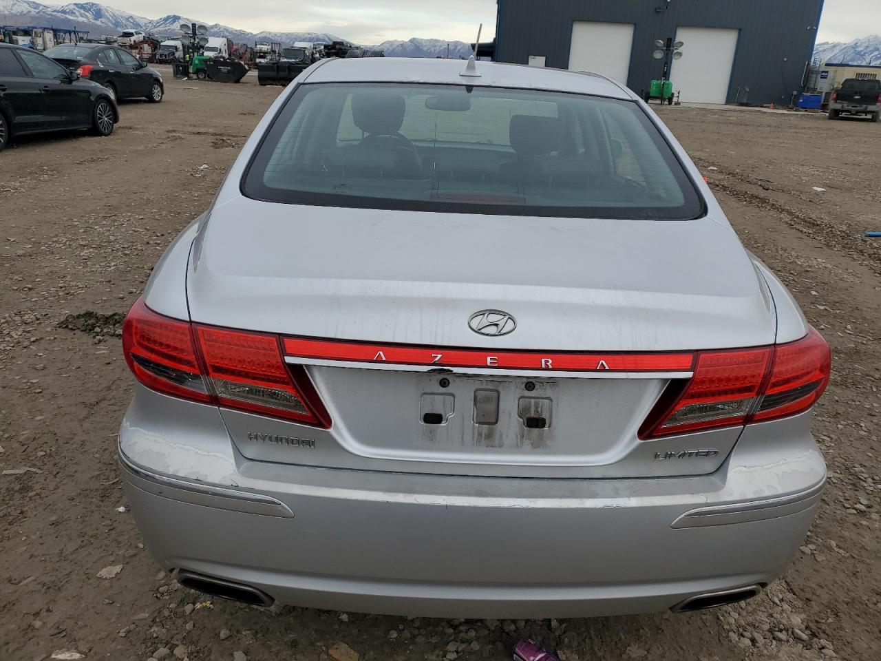 2011 Hyundai Azera VIN KMHFC4DF2BA539526 Copart auction photo, all over damage thumbnail 6