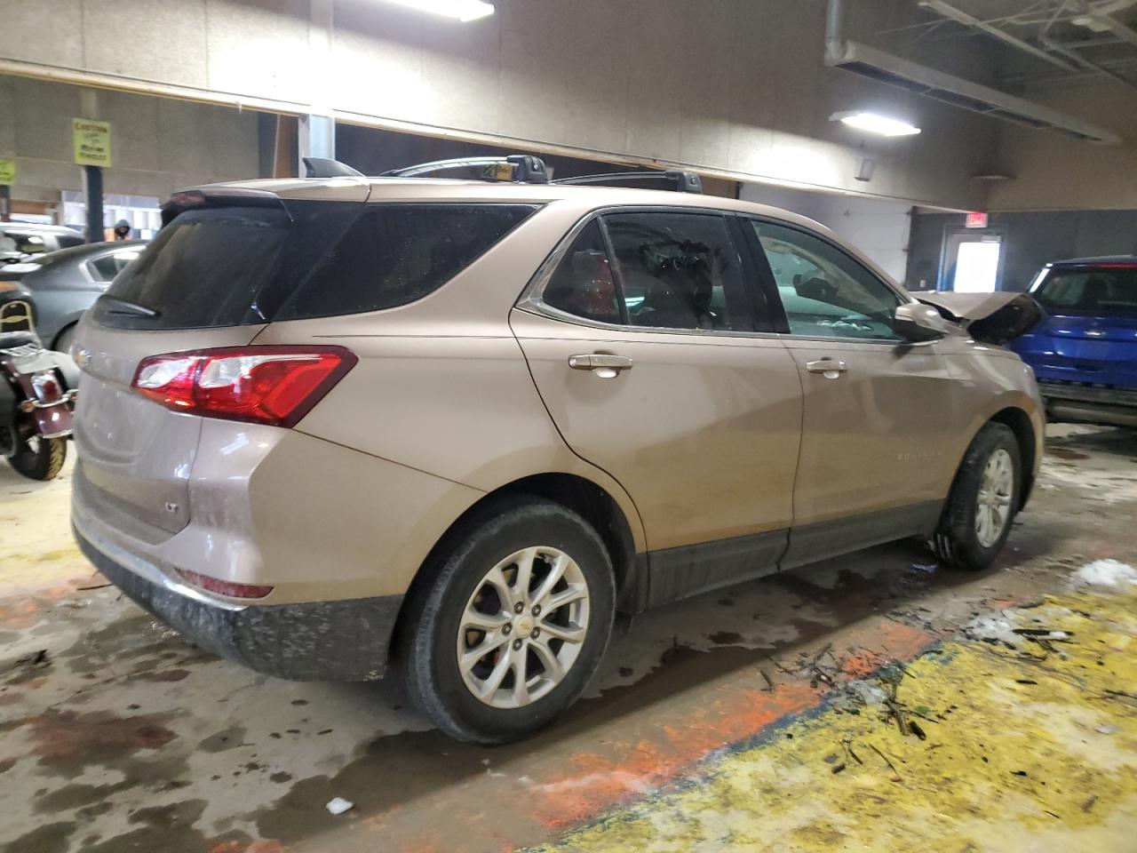 2019 Chevrolet Equinox VIN 2GNAXKEV0K6206629 Copart auction photo, front end / minor dent/scratches damage thumbnail 3