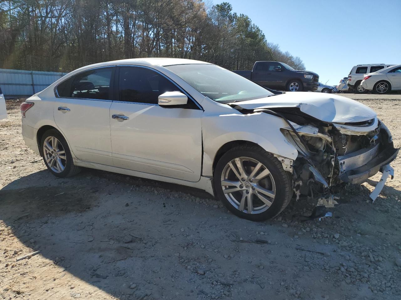 2015 Nissan Altima VIN 1N4BL3AP1FC146739 Copart auction photo, front end damage thumbnail 4