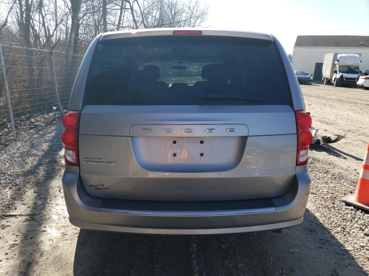 2016 Dodge Caravan VIN 2C4RDGBGXGR204450 Copart auction photo, front end / side damage thumbnail 6