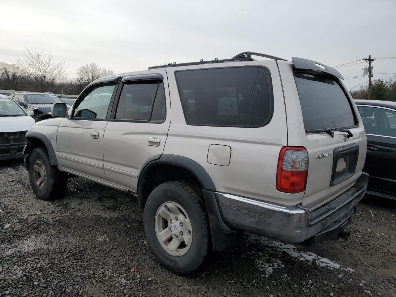 2000 Toyota 4Runner VIN JT3HN86R4Y0314548 Copart auction photo, front end damage thumbnail 2