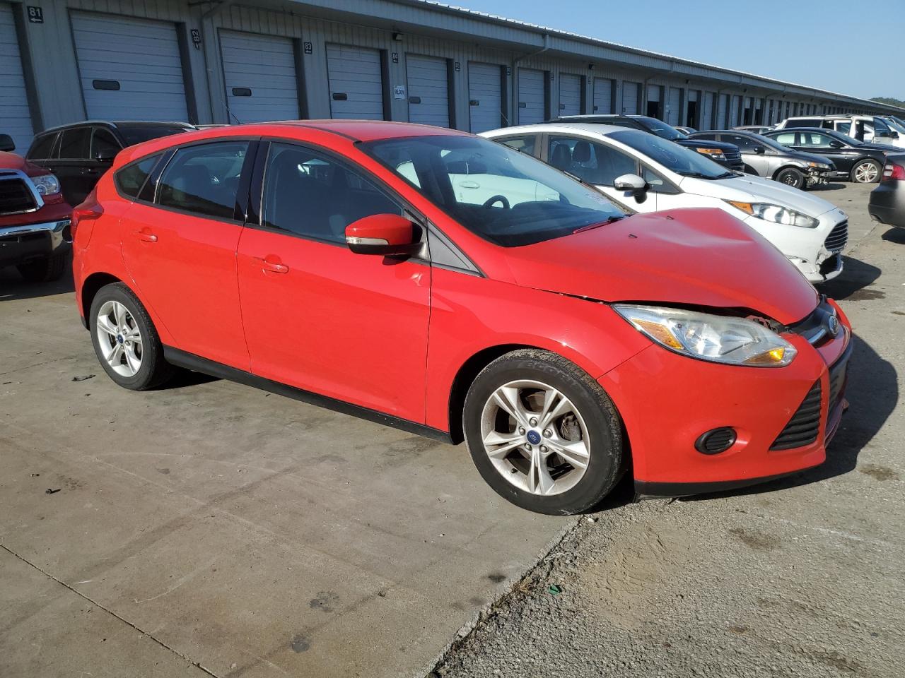 2014 Ford Focus VIN 1FADP3K28EL462783 Copart auction photo, front end / minor dent/scratches damage thumbnail 4