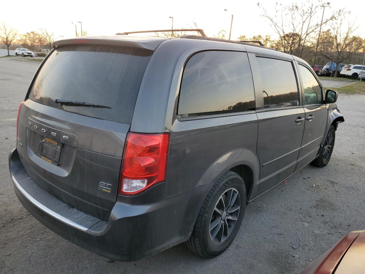 2017 Dodge Caravan VIN 2C4RDGEG7HR746263 Copart auction photo, front end damage thumbnail 3