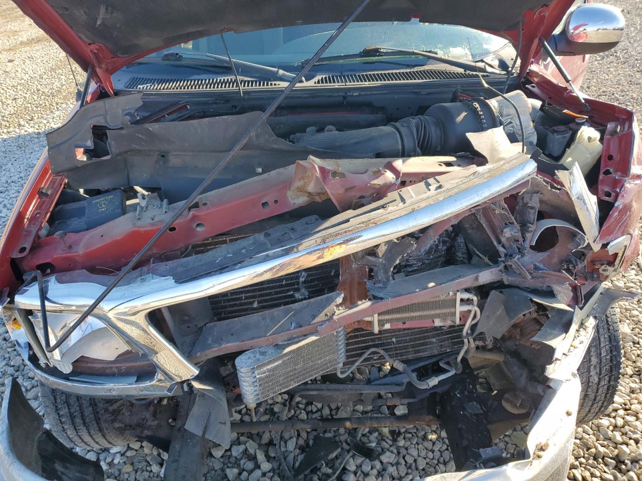 2002 Ford F-150 VIN 1FTRX17W72NB29281 Copart auction photo, front end damage thumbnail 13