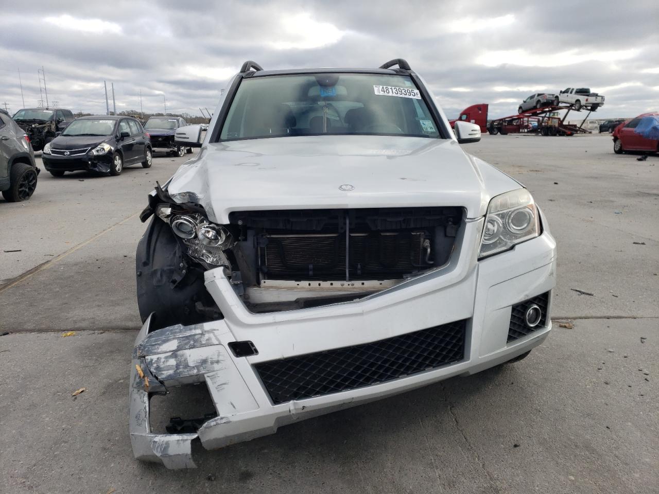 2011 Mercedes-Benz GLK-klasse VIN WDCGG5GB3BF582815 Copart auction photo, front end damage thumbnail 5