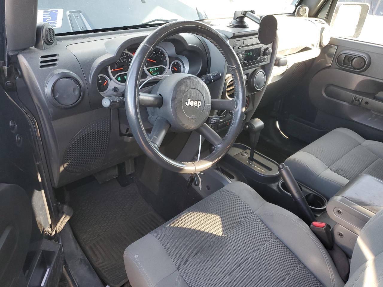 2007 Jeep Wrangler VIN 1J8FA54107L215516 Copart auction photo, minor dent/scratches damage thumbnail 8