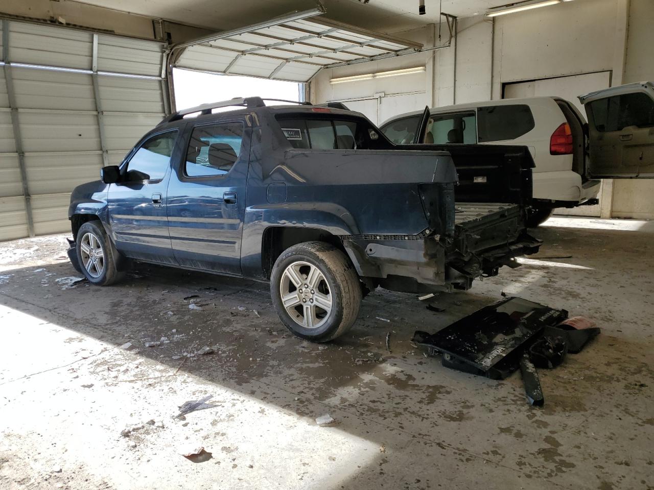 2010 Honda Ridgeline VIN 5FPYK1F51AB007118 Copart auction photo, front end / rear end damage thumbnail 2