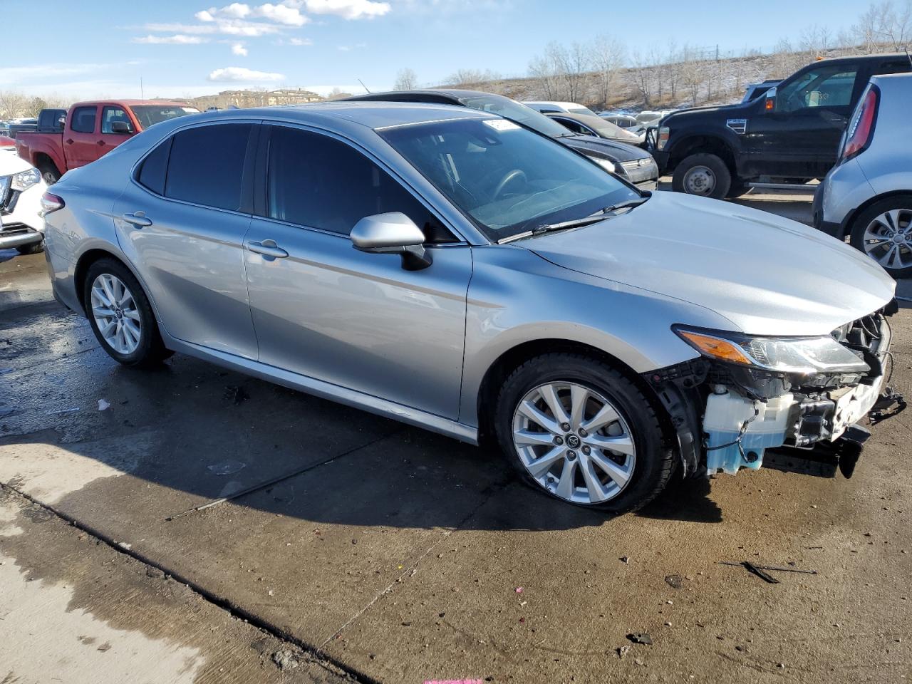 2019 Toyota Camry VIN 4T1B11HK9KU195170 Copart auction photo, front end / side damage thumbnail 4