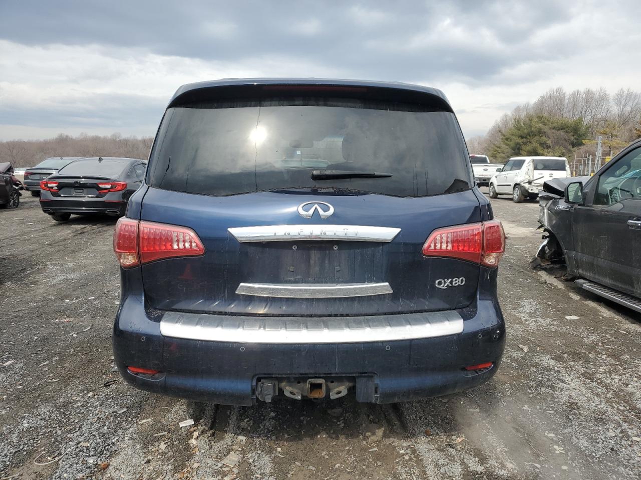 2017 Infiniti QX80 VIN JN8AZ2NE4H9161151 Copart auction photo, side / front end damage thumbnail 6