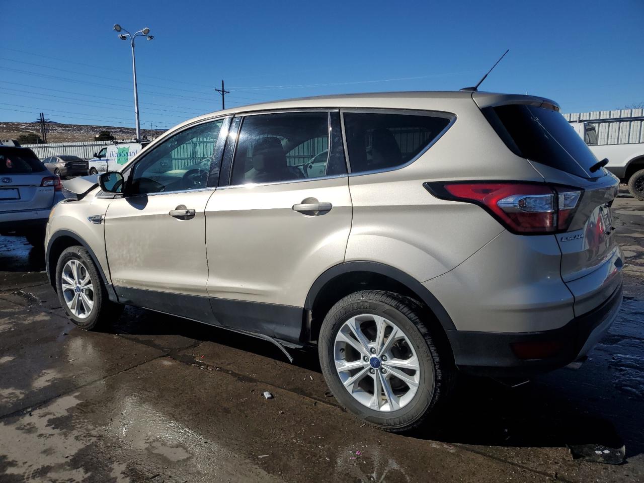 2017 Ford Escape VIN 1FMCU9GD0HUE83696 Copart auction photo, front end / side damage thumbnail 2