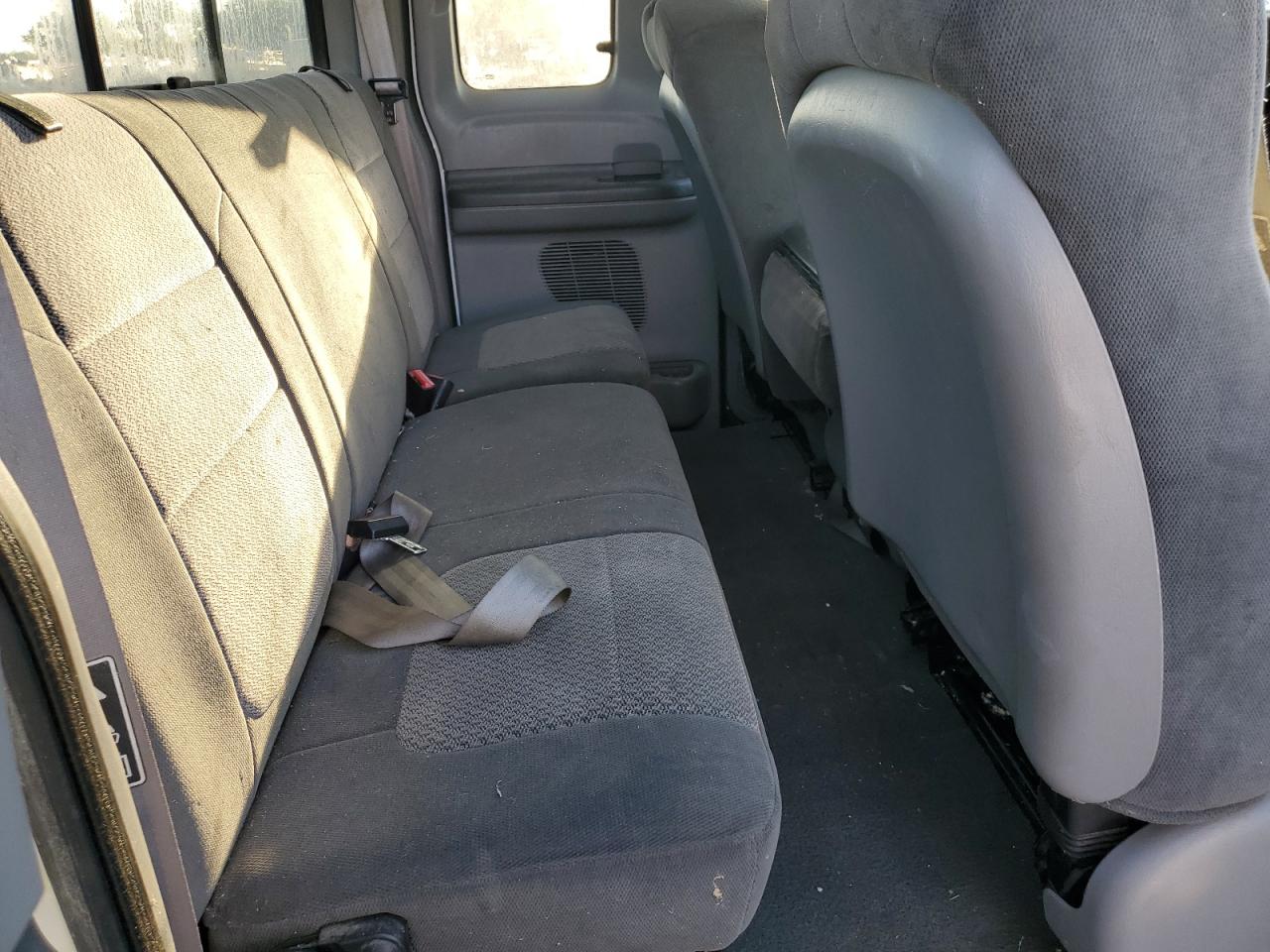 2003 Ford F350 VIN 1FTWX32P93EB49256 Copart auction photo, all over / mechanical damage thumbnail 10