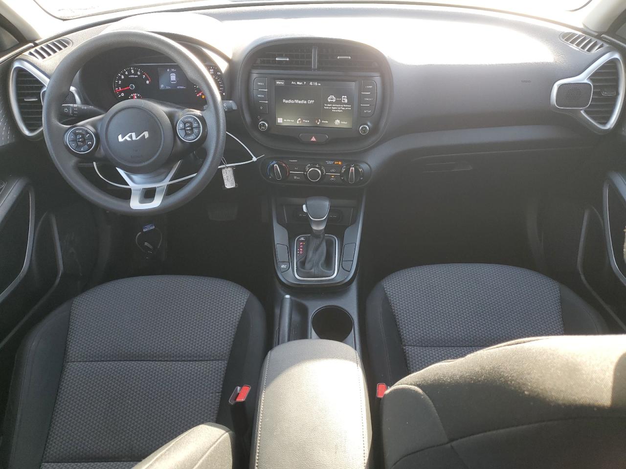 2022 KIA Soul VIN KNDJ23AU5N7824561 Copart auction photo, rear end / side damage thumbnail 8