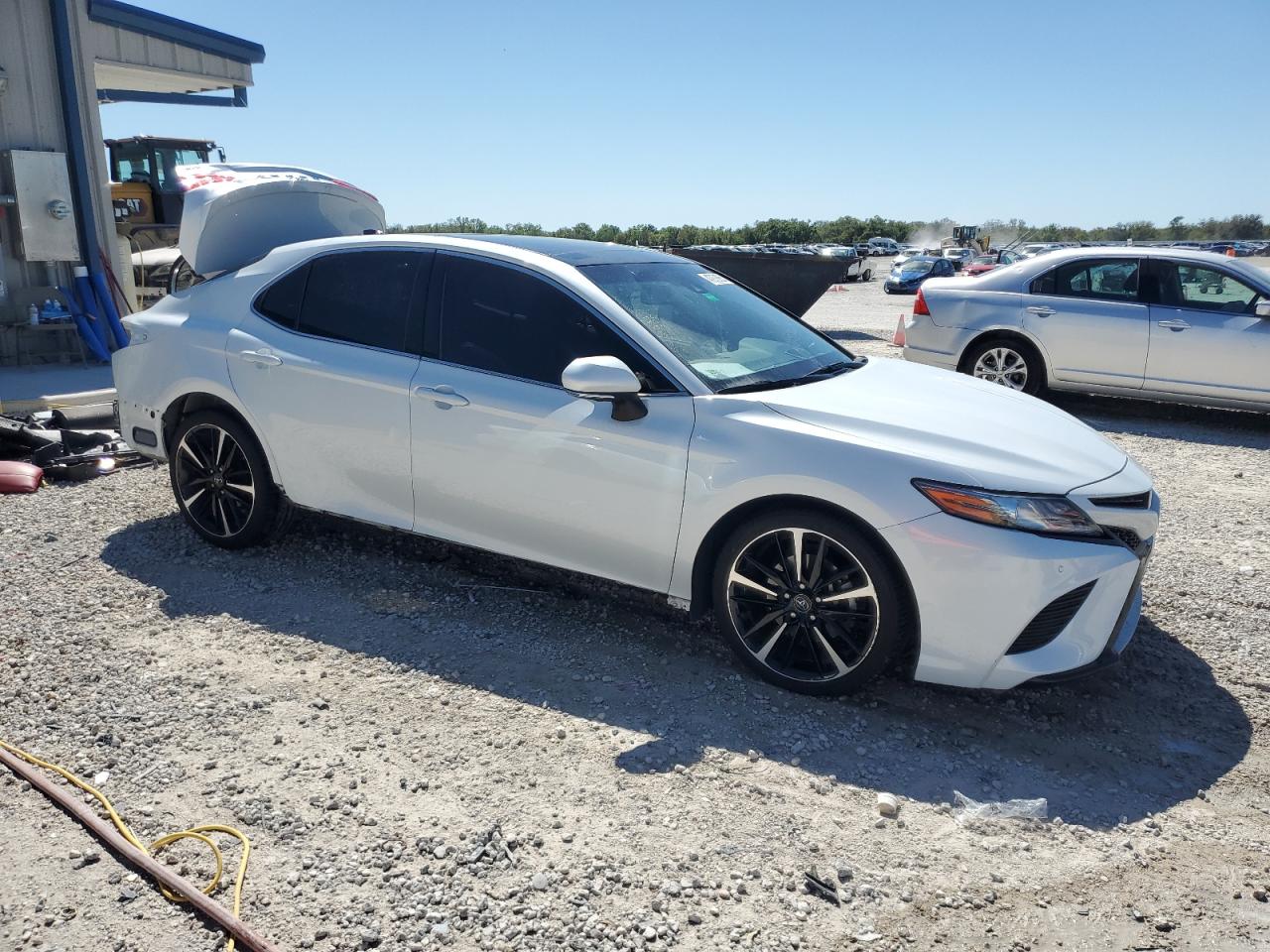 2018 Toyota Camry VIN 4T1BZ1HK6JU009303 Copart auction photo, rear end damage thumbnail 4