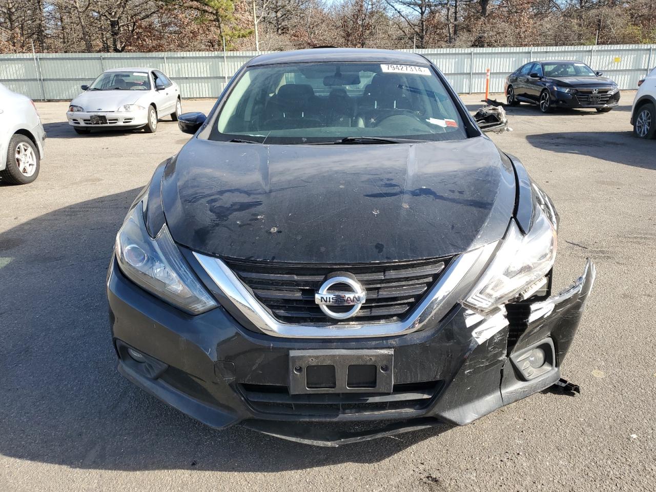 2017 Nissan Altima VIN 1N4AL3AP4HC127293 Copart auction photo, side / front end damage thumbnail 5