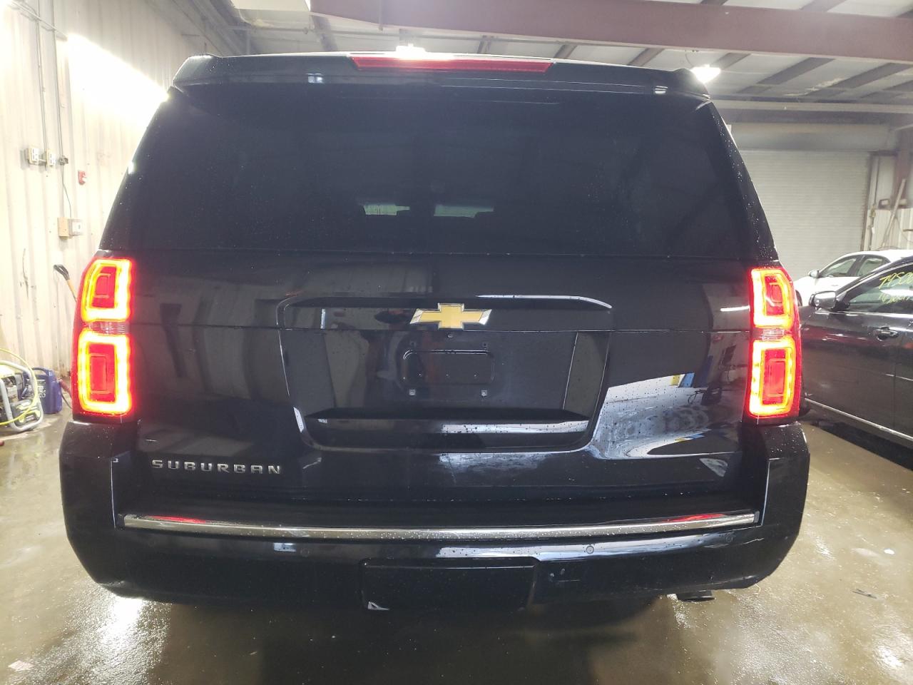 2015 Chevrolet Suburban VIN 1GNSKKKC5FR289829 Copart auction photo, front end damage thumbnail 6