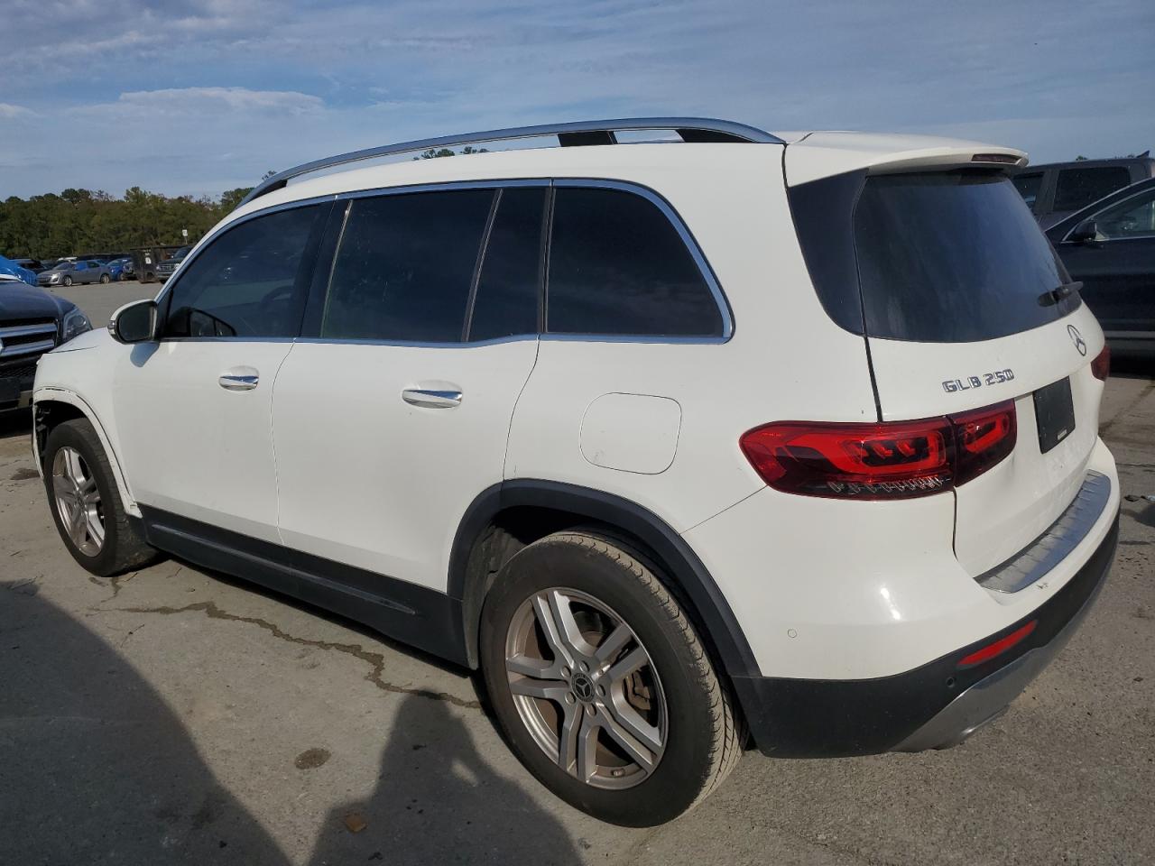 2021 Mercedes-Benz GLB VIN W1N4M4GB2MW105381 Copart auction photo, front end damage thumbnail 2