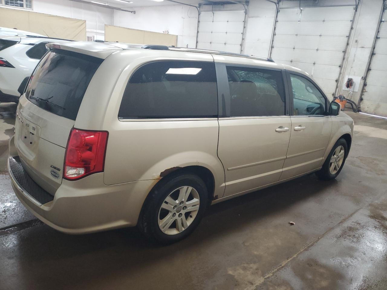 2013 Dodge Caravan VIN 2C4RDGDG7DR633974 Copart auction photo, side damage thumbnail 3