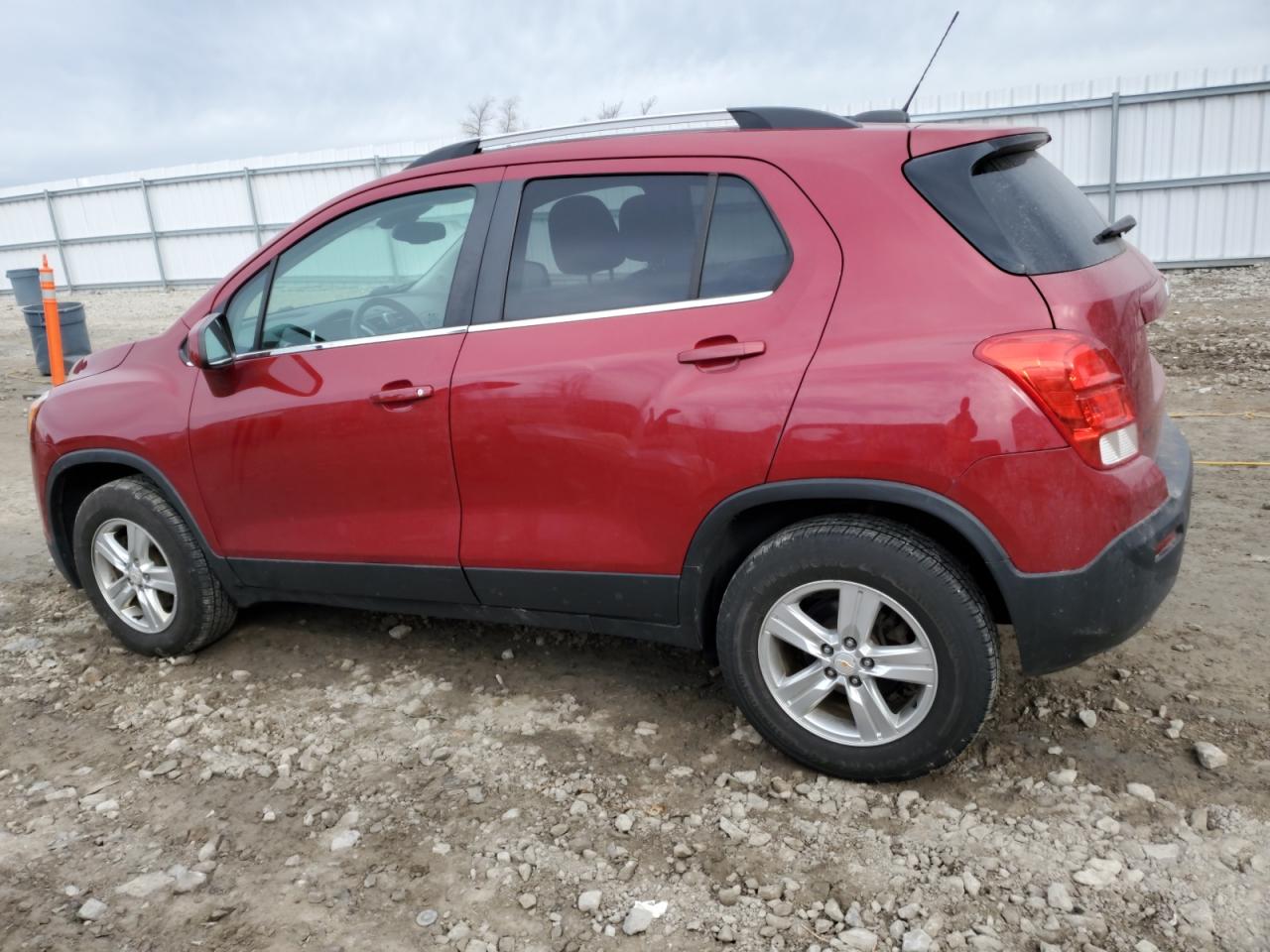 2015 Chevrolet Trax VIN KL7CJRSB4FB111870 Copart auction photo, front end / minor dent/scratches damage thumbnail 2