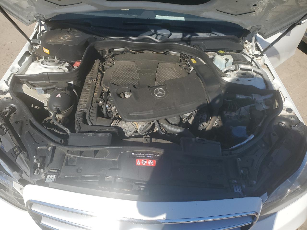 2015 Mercedes-Benz E-klasse VIN WDDHF5KB1FB155740 Copart auction photo, front end damage thumbnail 11