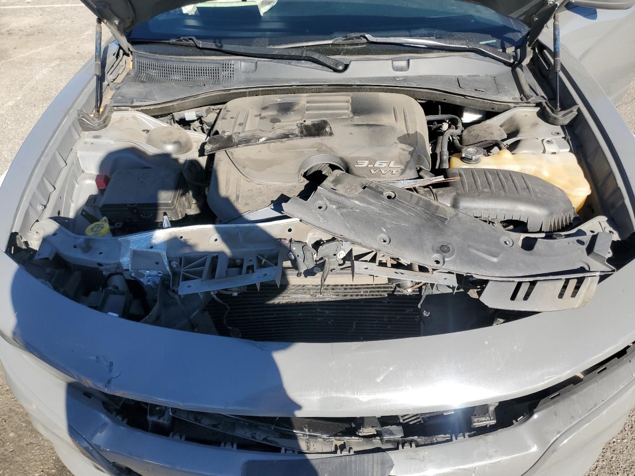 2019 Dodge Charger VIN 2C3CDXBG2KH664162 Copart auction photo, front end damage thumbnail 11