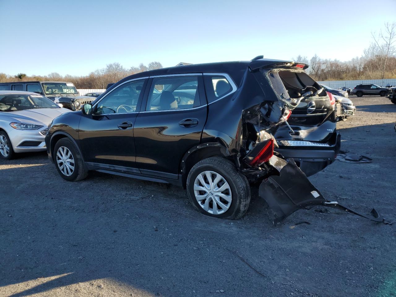2017 Nissan Rogue VIN 5N1AT2MVXHC783606 Copart auction photo, rear end damage thumbnail 2