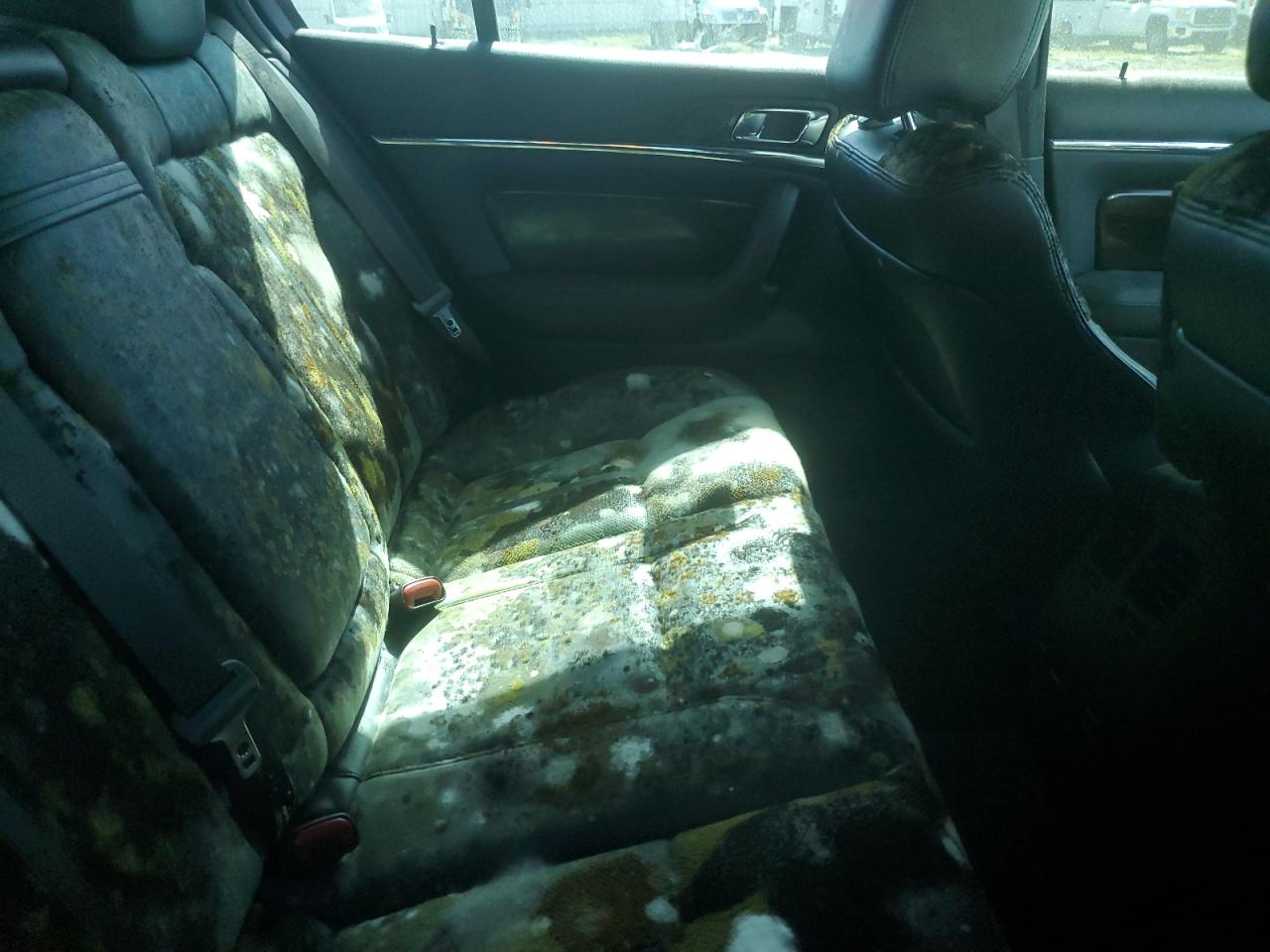 2010 Lincoln MKS VIN 1LNHL9ER2AG613778 Copart auction photo, water/flood damage thumbnail 10